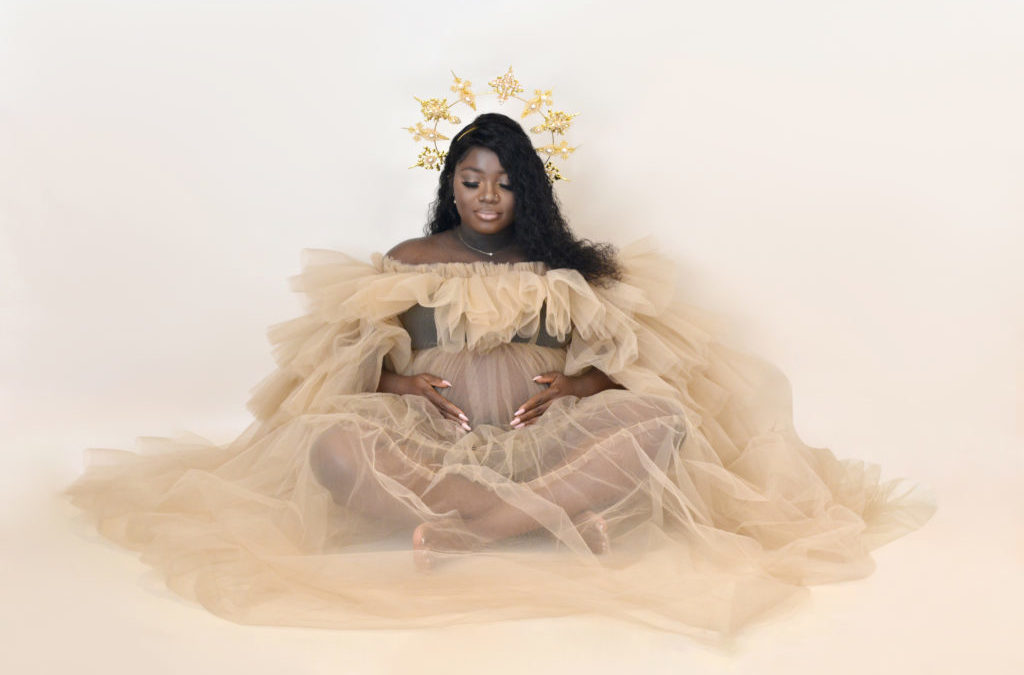 Is a maternity photoshoot about being sexy?